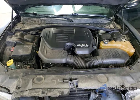 2013 Dodge Charger Sxt z USA, uszkodzony, nr VIN 2C3CDXHG9DH563971